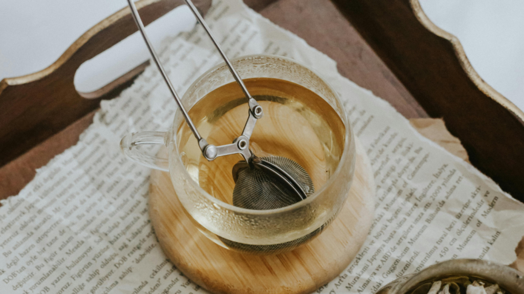 茶漉しを使う